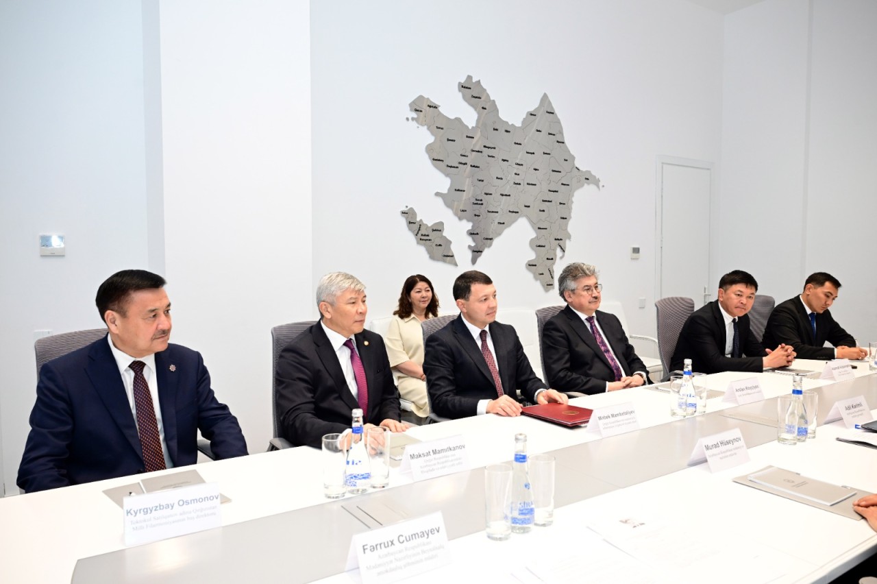 Mədəniyyət Nazirliyində Qırğızıstan nümayəndə heyəti ilə görüş keçirilib - FOTOLAR